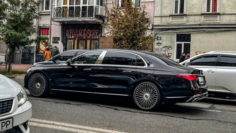 В Киеве заметили новейший Mercedes-Maybach за 5 миллионов: как выглядит авто