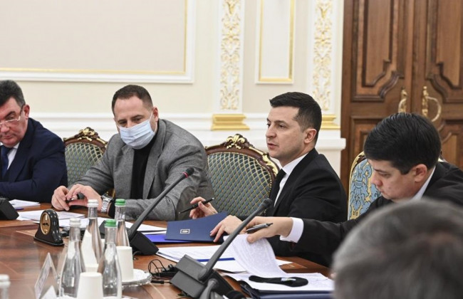 Сотрудник Офиса Президента, член ЦИК, прокуроры и ученые: кто претендует в Конституционный Суд по квоте Зеленского