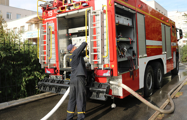 В Киеве вспыхнул пожар в общежитии педагогического колледжа