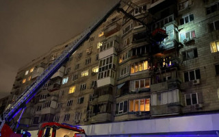 В Киеве вспыхнул пожар в многоэтажке