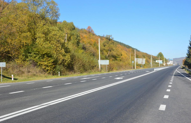 Во Львовской области перевернулся автобус с туристами: есть пострадавшие