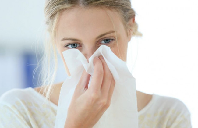 Можно спутать с ОРВИ: назван самый частый симптом «Дельта»-штамма коронавируса