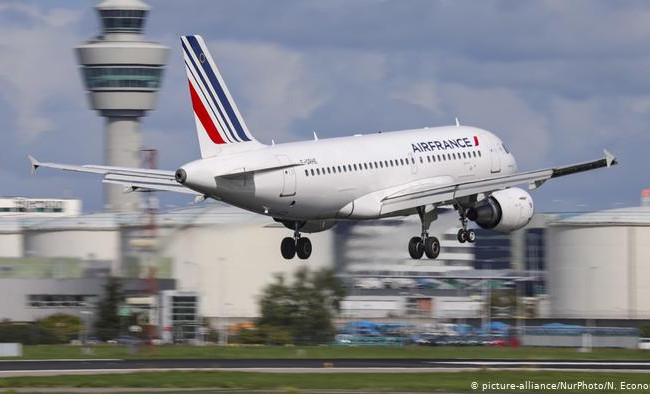 Европейские авиакомпании будут возвращать деньги за отмененные рейсы в течение 7 дней