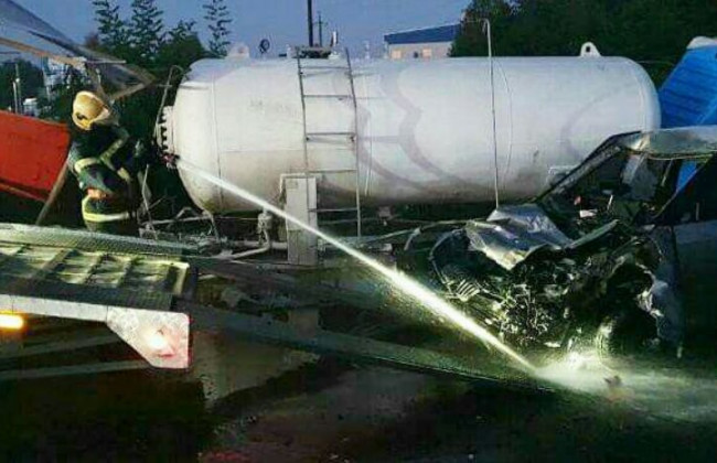 Смертельное ДТП под Киевом: легковушка врезалась в газовый модуль АЗС