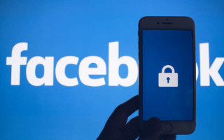 Facebook работает над ликвидацией сбоя в соцсетях