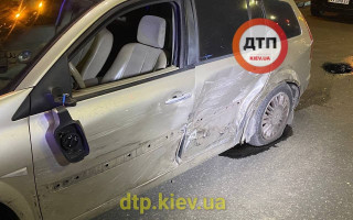 Попали в ДТП: в Киеве работники СТО взяли покататься авто клиента