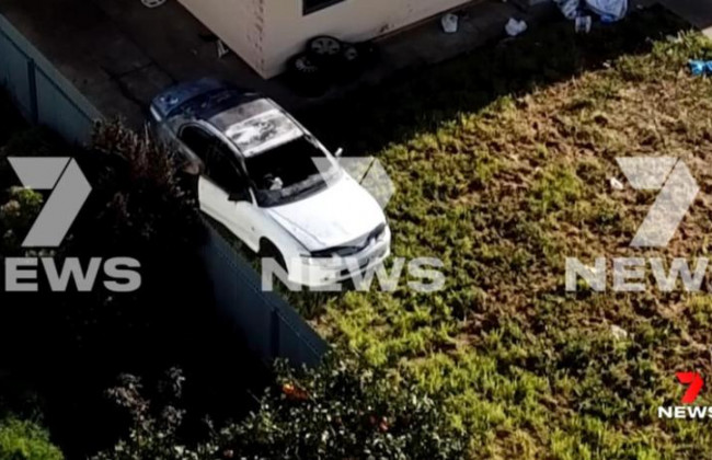 В Австралии подожгли машину CОVID-больной женщине, из-за которой усилили карантин
