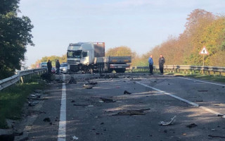 На трасі Київ — Чоп сталася масштабна автотроща: є загиблий