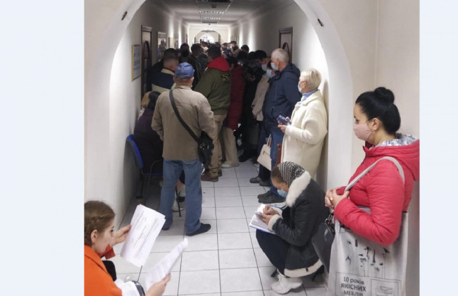 Штурм управлений юстиции: выстроились очереди для того, чтобы подать информацию о конечных бенефициарных собственниках