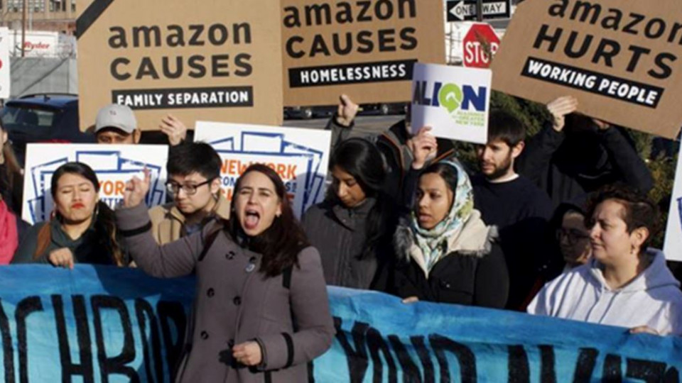 Работники склада Amazon подали в суд на компанию из-за оплаты проверки на COVID-19