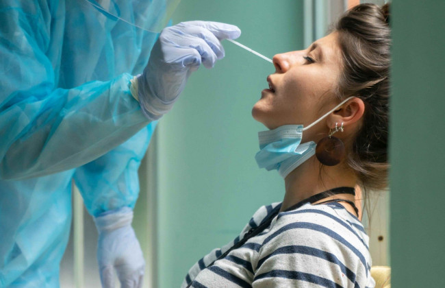 Стало известно, какой способ лечения коронавируса опасен для здоровья