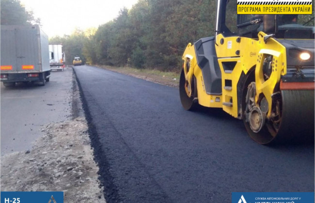 На Хмельниччині триває ремонт автошляху Н-25