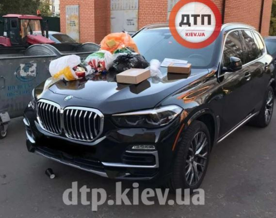Киевляне наказали очередного «героя парковки»