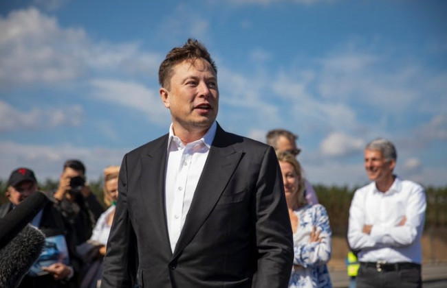 Илон Маск открыл завод «Гигафабрика»: видео торжества