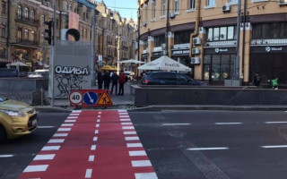 На радость велосипедистам: Бессарабская площадь перевоплощается, фото