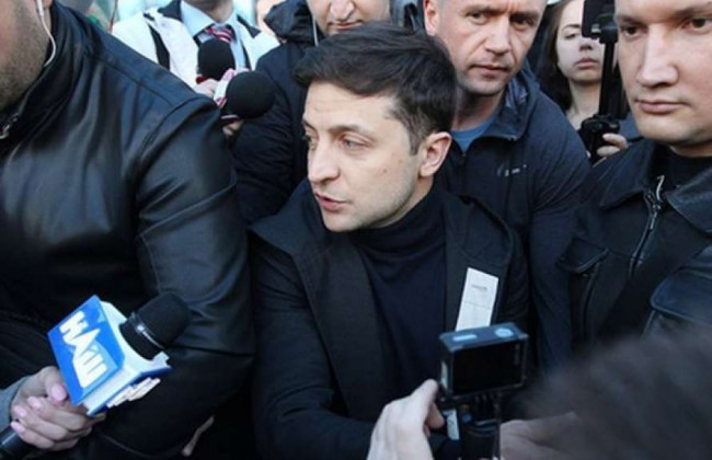 Только из-за охраны: Зеленский объяснил, почему живет на госдаче