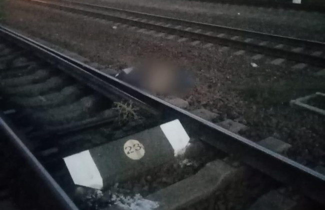 Під Києвом потяг переїхав пенсіонера