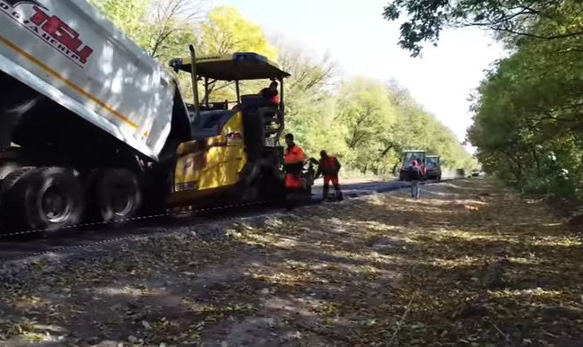 В Тернопольской области продолжается ремонт трассы Бучач — Товсте