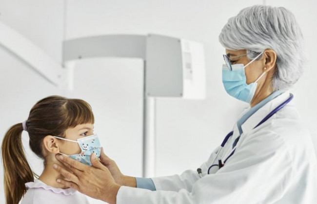 Британские ученые открыли «долгий грипп»: как не спутать с долгим коронавирусом