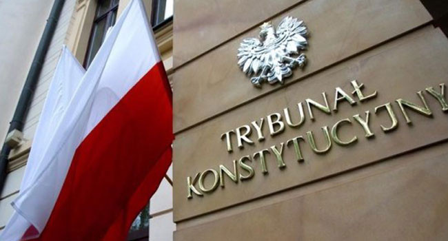 ЕС «начнет рушиться», если не отреагирует на решение Конституционного суда Польши