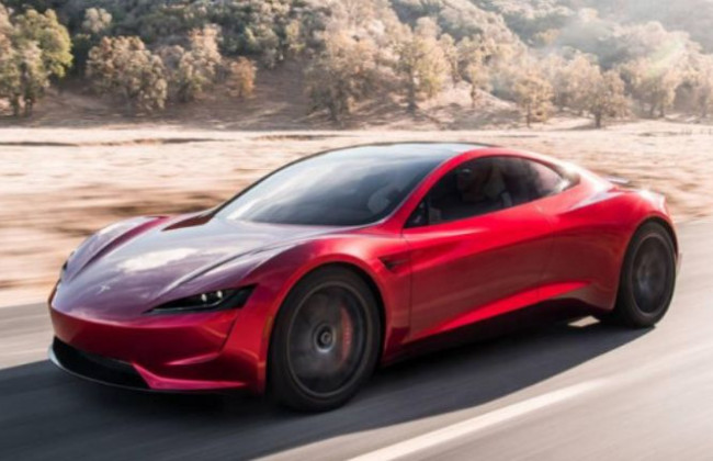 Tesla снова отложила выпуск Roadster и Semi