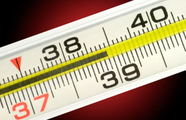 Назвали 4 симптома коронавируса, при которых надо срочно обращаться к врачу