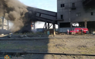 На Донеччині сталася пожежа на коксохімічному заводі