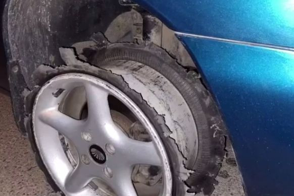Ездил без одной шины: в Киеве поймали пьяного водителя, видео