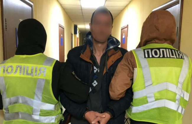 Жорстокий інцидент на Київщині: чоловік з сокирою напав на багатодітну матір, відео