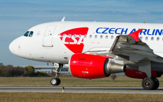 Во Львове экстренно посадили самолет из Праги: что случилось