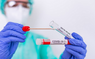 В Украине 15 579 новых случаев коронавируса и рекорд по смертям