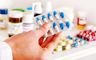 Таблетки от COVID-19 за 10 долларов на курс: ВОЗ готовит программу по обеспечению бедных стран