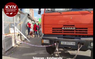 На ВДНХ столицы проходит «зачистка» МАФов: видео