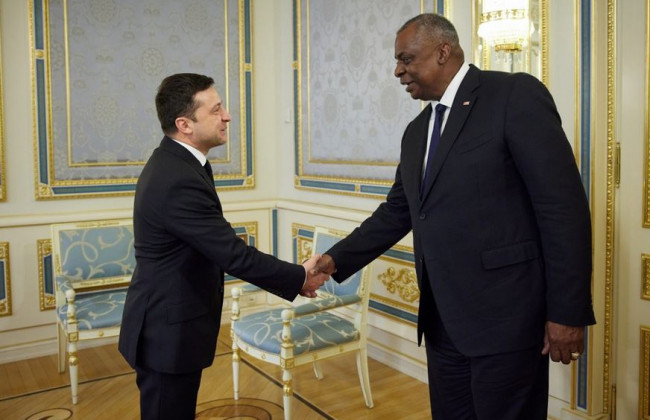 Зеленський зустрівся з міністром оборони США