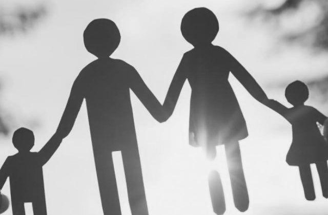 Чи свідчить факт передачі однією із сторін спору грошових коштів для придбання будинку про наявність сімейних стосунків між сторонами спору: позиція ВС