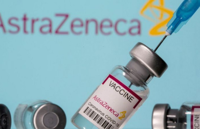 О каких возможных побочных эффектах от вакцины AstraZeneca стоит знать