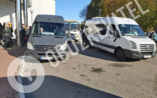 В Киеве образовалась очередь из похоронных автобусов на Байковом: большинство умерших – от COVID-19