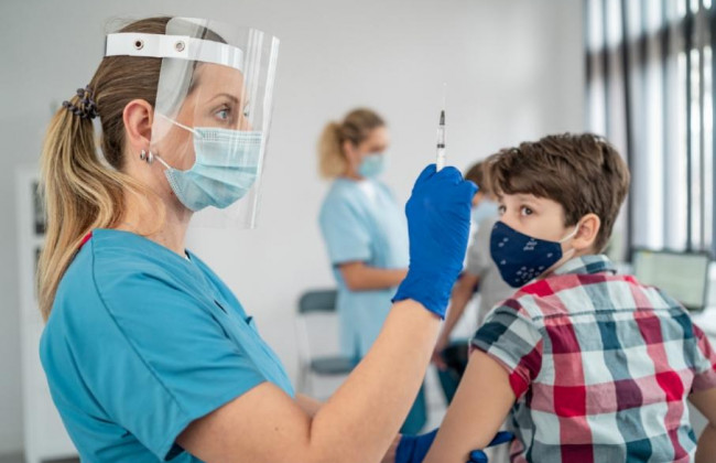 Насколько эффективна вакцина Pfizer для подростков от штамма «Дельта»