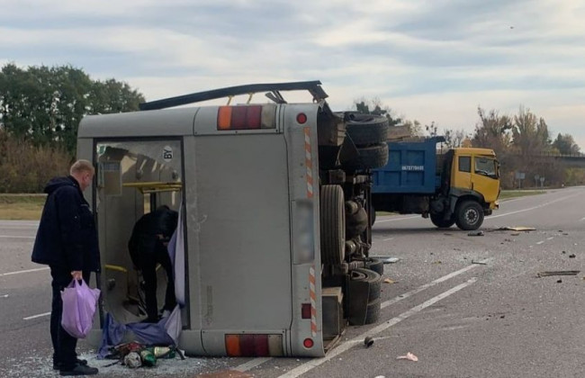 В серьезном ДТП под Киевом пострадали иностранцы
