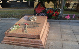 Суд зобов'язав Львів передати останки агента НКВС в Росію, але мер міста відмовився