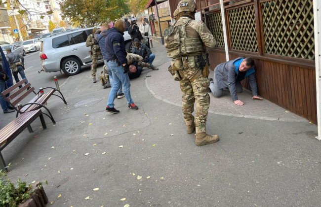 «Подстрекали прокурора к принятию взятки в $5 тысяч», — Офис Генпрокурора сообщил, почему СБУ задержало сотрудников ГБР