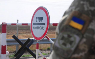 На КПВВ с ОРДЛО и Крымом создадут центры связи с властью: поручение СНБО