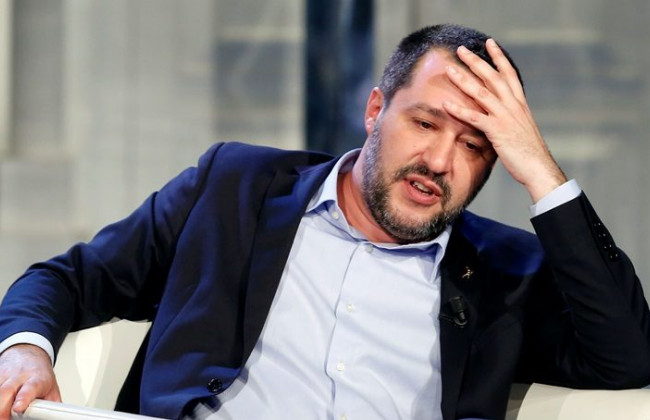 Дело о незаконном задержании мигрантов: экс-глава МВД Италии предстанет перед судом