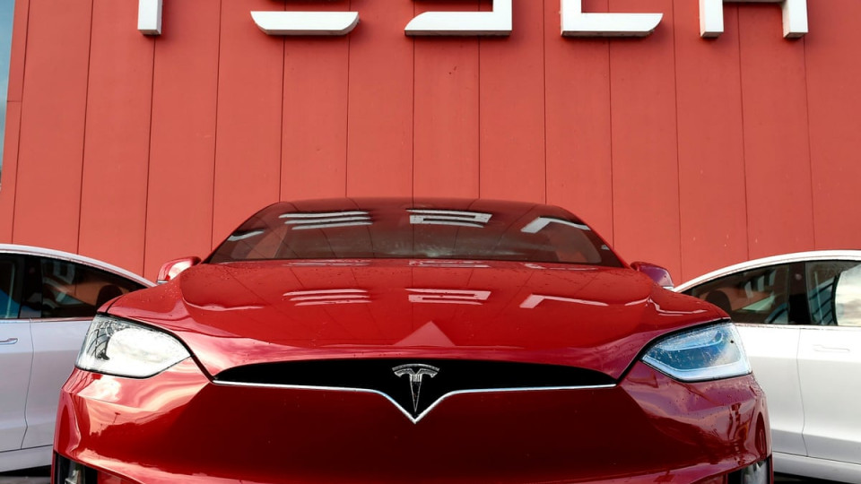 Tesla нашла способ, как удешевить свои электромобили
