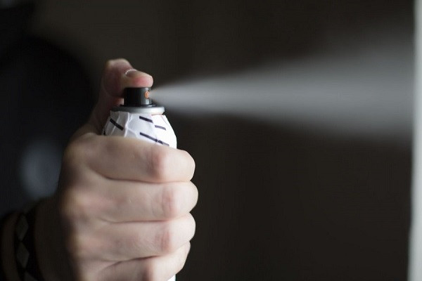 Разбойное нападение на АЗС в Киеве: иностранец ударил кассира и забрал деньги