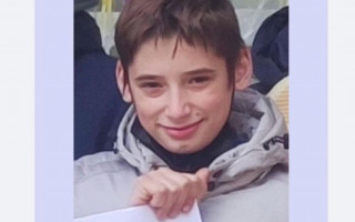 Пішов гуляти на вулицю та загадково зник: у Києві розшукують школяра