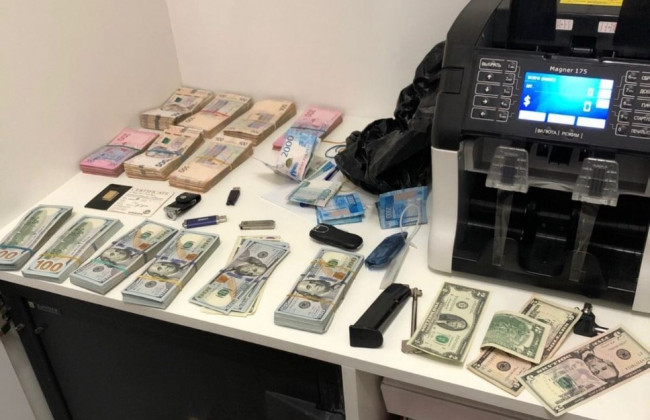 Легалізація грошових коштів: в Україні заблокували групу хакерів