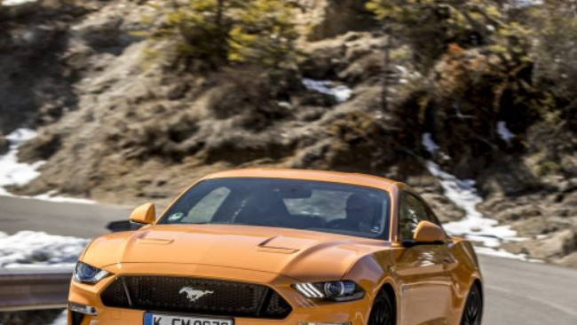 Новый Ford Mustang неожиданно станет гибридом