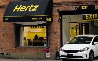 Tesla превзошла оценку капитализации в $1 триллион, став первым автопроизводителем, достигшим такой стоимости