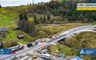 На Львівщині ведеться масштабний ремонт доріг та мостів
